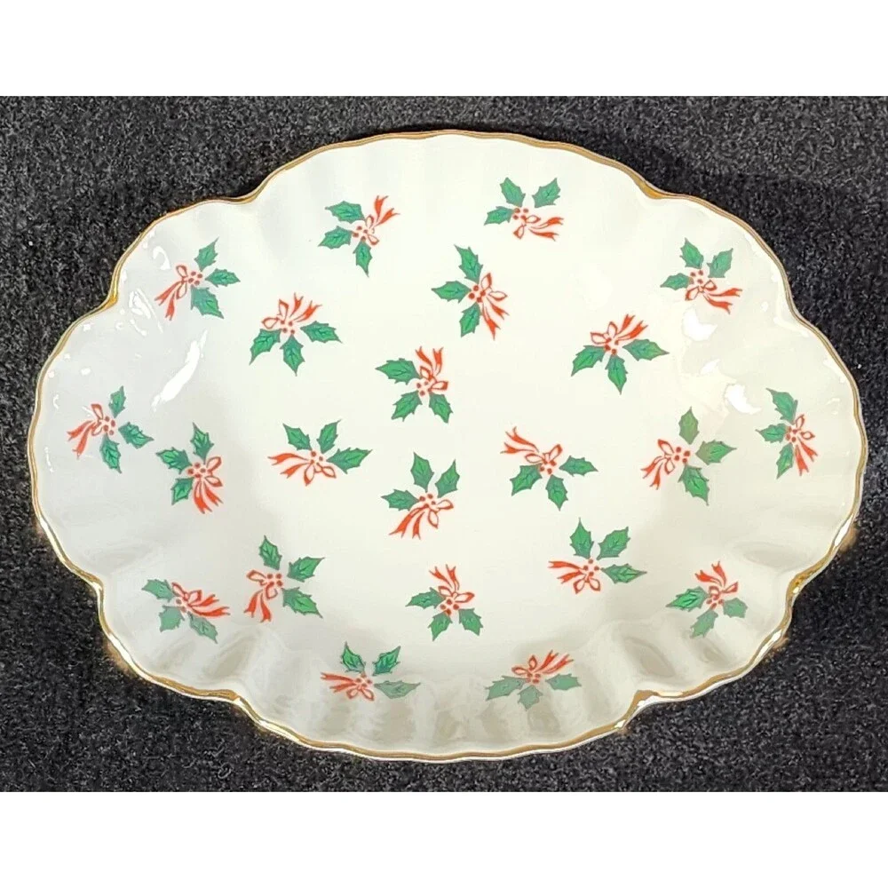 Vintage Hand Painted ~ Lefton China Christmas/Holiday Candy/ Trinket Dish ~ 2528